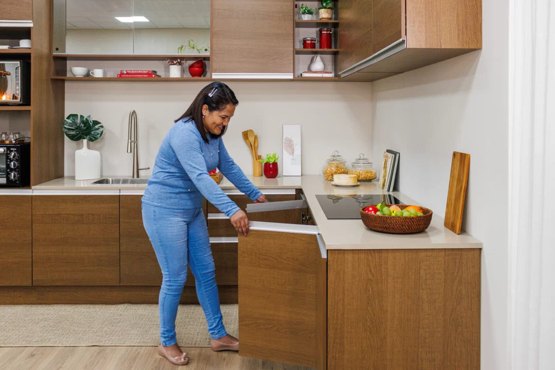 Adeus, branco! 5 cores de cozinha que vão dominar 2026
