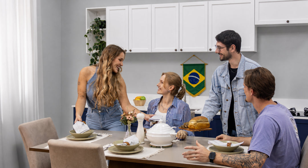 Sala de jantar para reunir a torcida no pré-jogo da Copa
