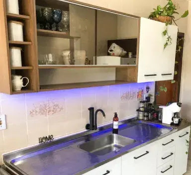 Ambiente com cozinha planejada Madesa