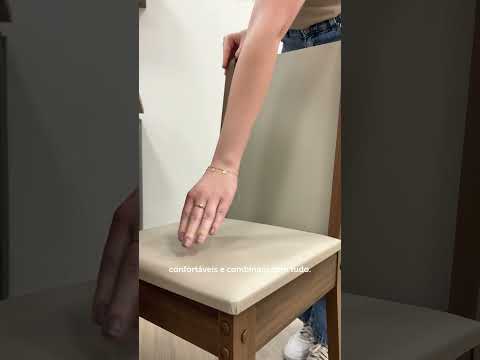 Conjunto Sala de Jantar Mesa Tampo de Madeira com 4 Cadeiras Rustic/Crema/Sintético Bege Madesa Alana